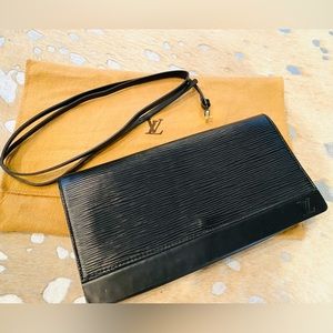 AUTHENTIC Louis Vuitton Black Eli Leather Pochette with shoulder strap